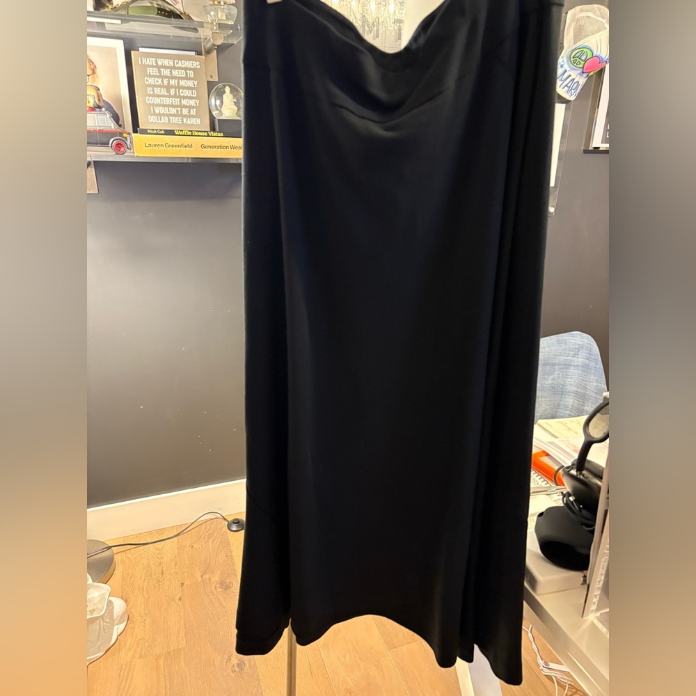 Joan Vaas Elegant Black Women's Skirt